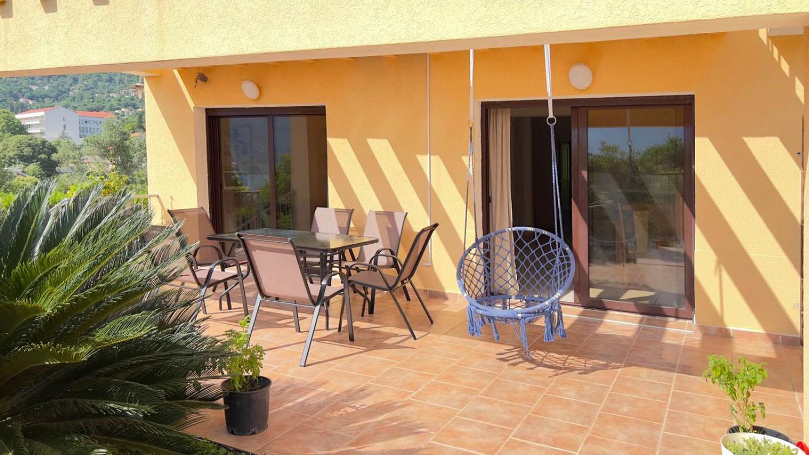 Villa Risan Apartments Exterior photo