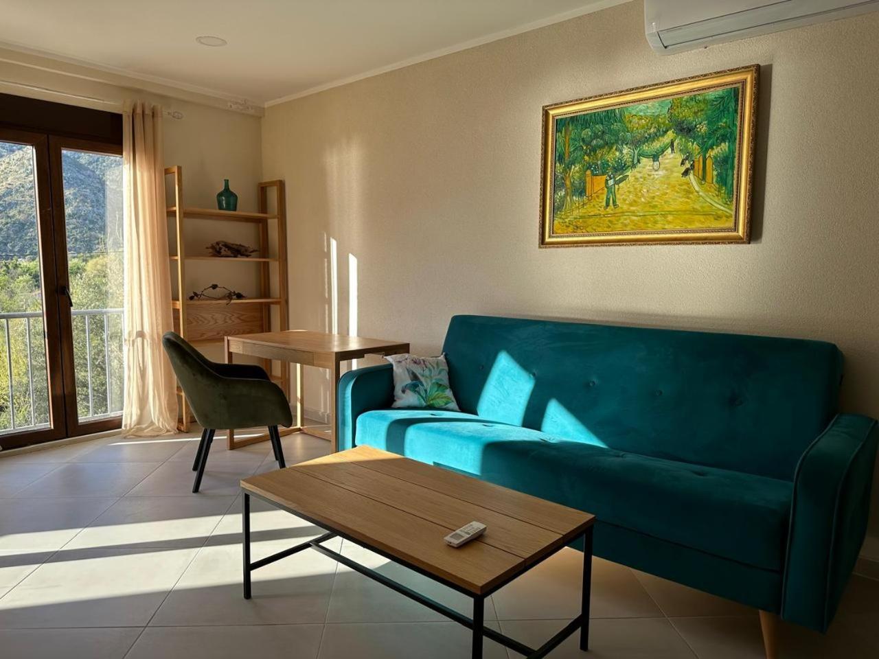 Villa Risan Apartments Exterior photo