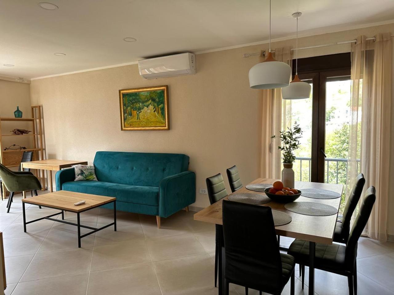 Villa Risan Apartments Exterior photo